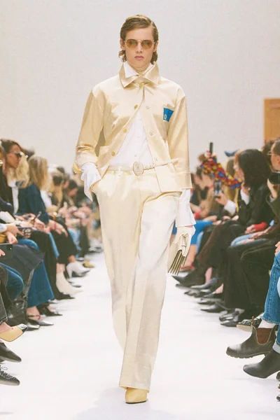 Look 66